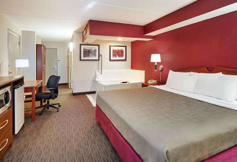 בית מלון כפרי Americinn By Wyndham Douglas/saugatuck