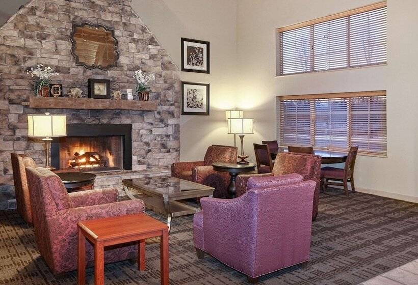 בית מלון כפרי Americinn By Wyndham Douglas/saugatuck