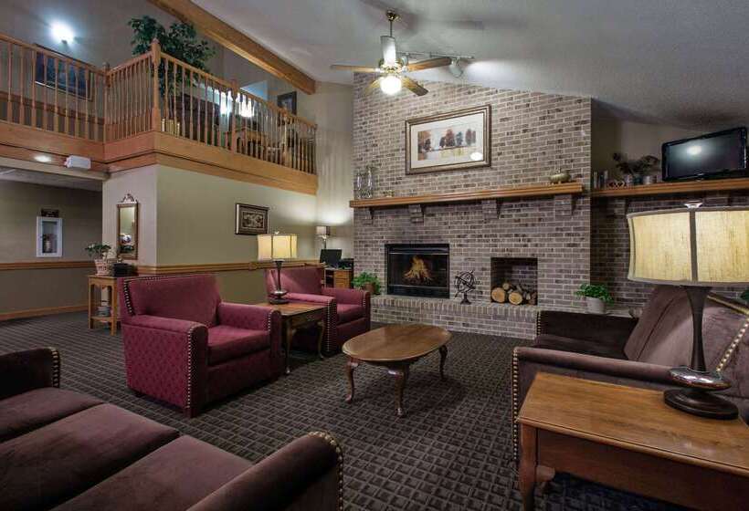 בית מלון כפרי Americinn By Wyndham Grundy Center