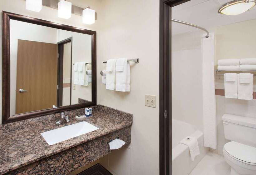 בית מלון כפרי Americinn By Wyndham Grundy Center