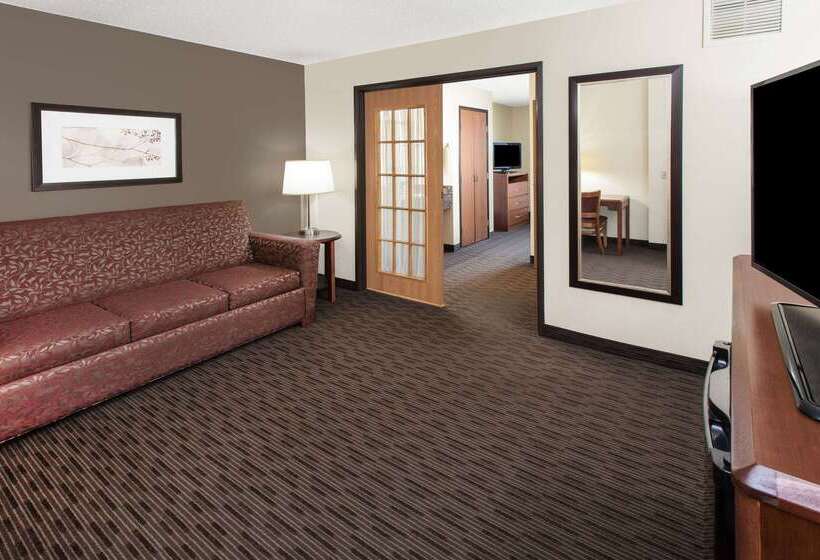 בית מלון כפרי Americinn By Wyndham Grundy Center