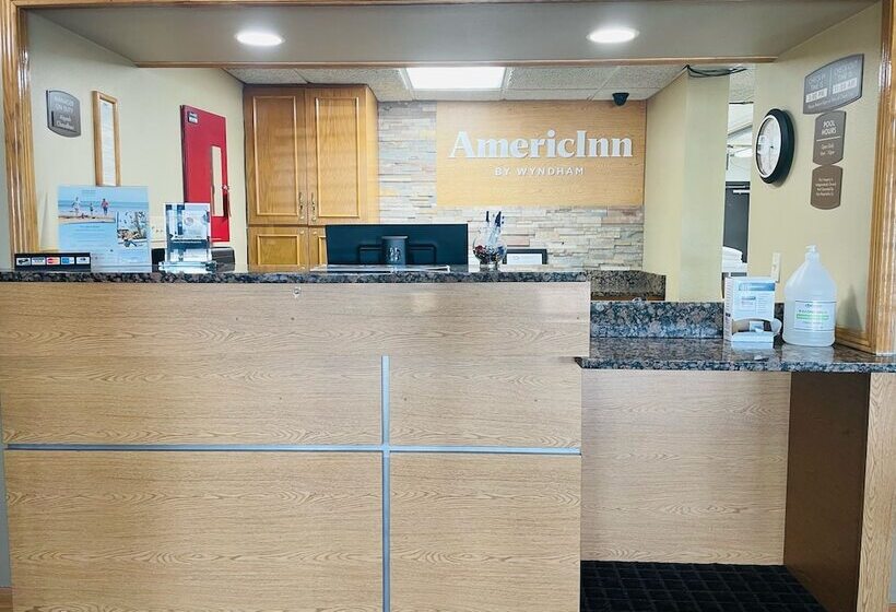 בית מלון כפרי Americinn By Wyndham Grundy Center