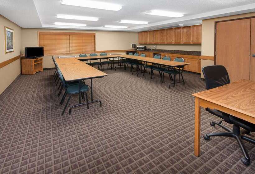 호텔 Americinn By Wyndham Iowa Falls