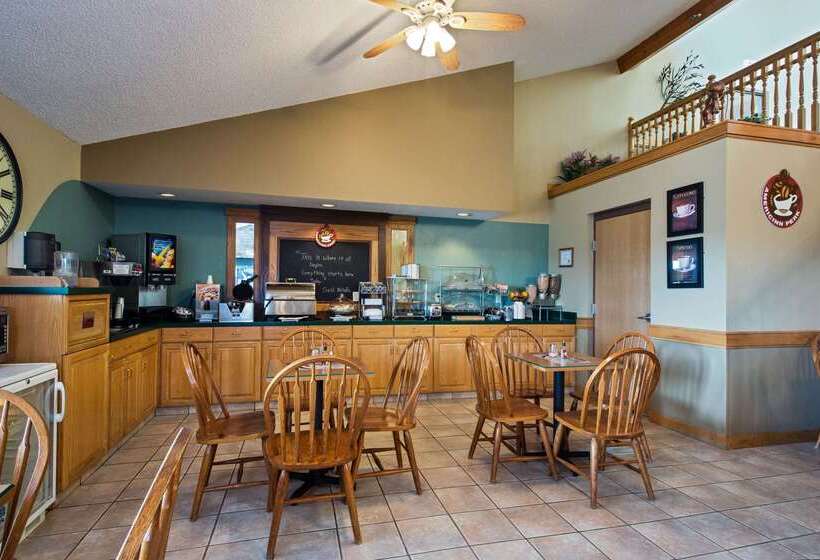 호텔 Americinn By Wyndham Iowa Falls