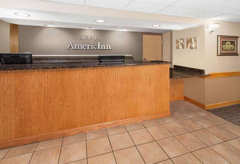 호텔 Americinn By Wyndham Iowa Falls