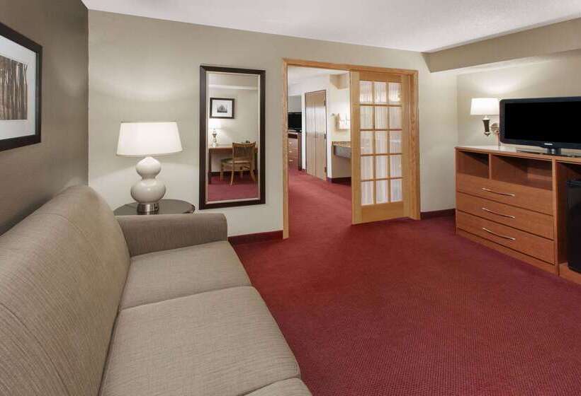 호텔 Americinn By Wyndham Iowa Falls