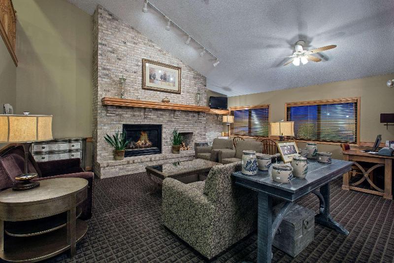 호텔 Americinn By Wyndham Iowa Falls