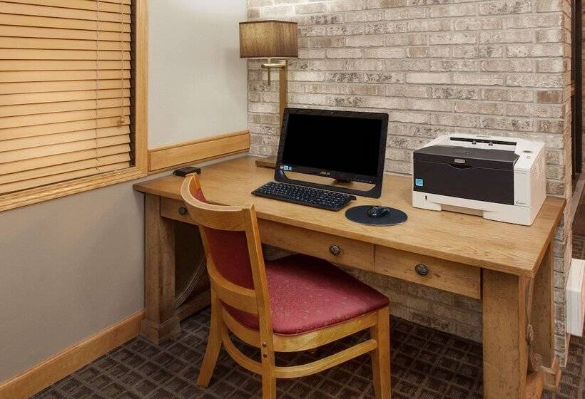 호텔 Americinn By Wyndham Iowa Falls