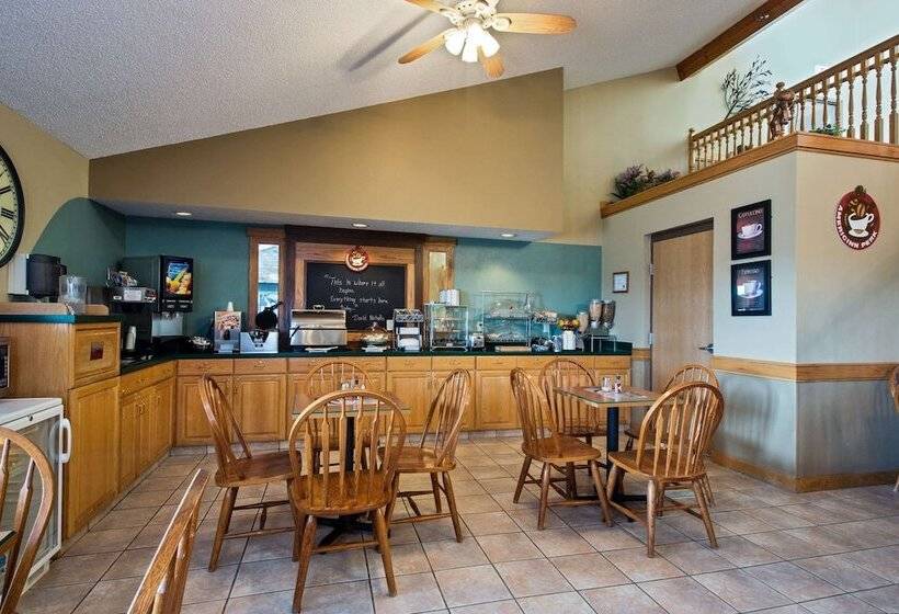 호텔 Americinn By Wyndham Iowa Falls