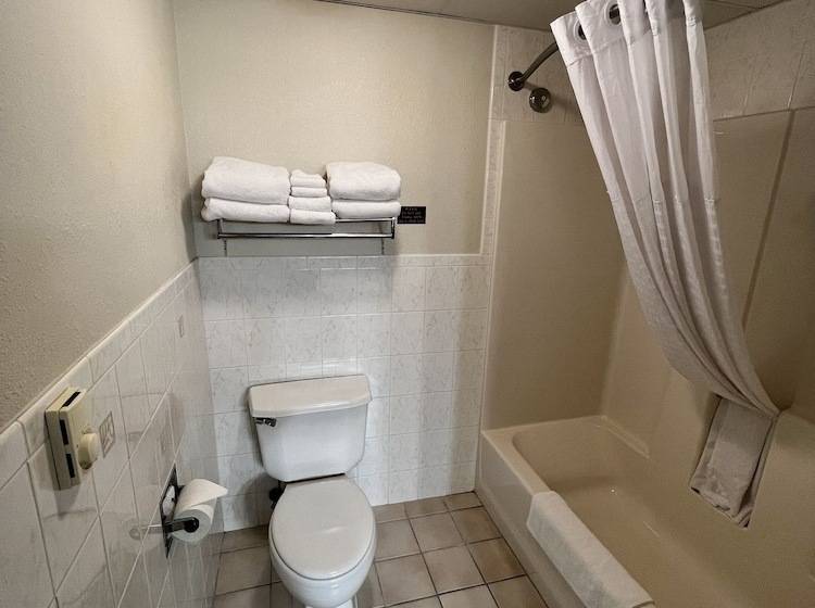 호텔 Americinn By Wyndham Iowa Falls