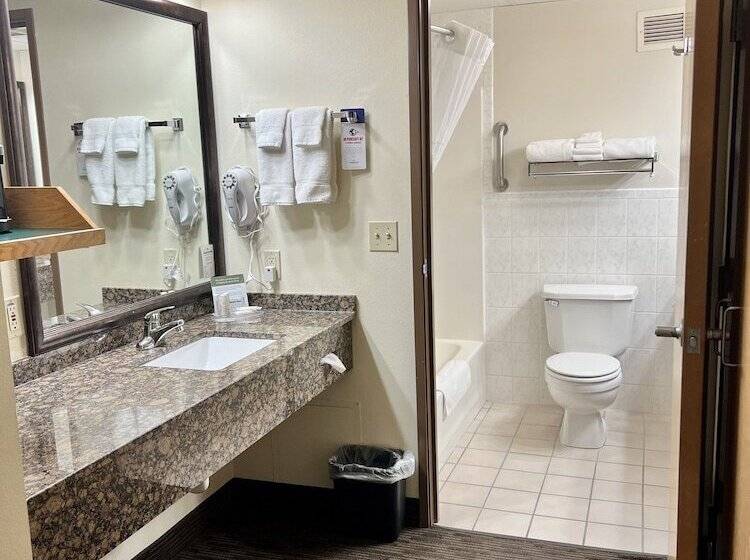 호텔 Americinn By Wyndham Iowa Falls