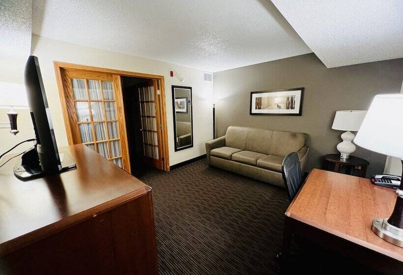 호텔 Americinn By Wyndham Iowa Falls