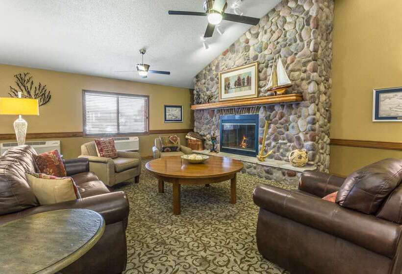 هتل Americinn By Wyndham Menominee