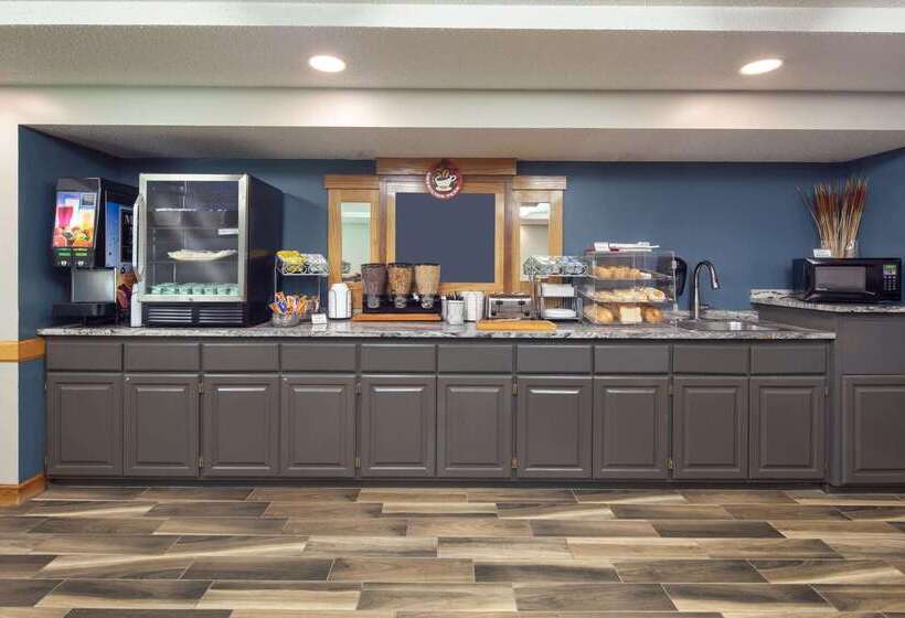 فندق Americinn By Wyndham Northfield