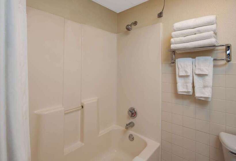 فندق Americinn By Wyndham Northfield