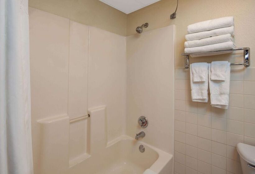 فندق Americinn By Wyndham Northfield