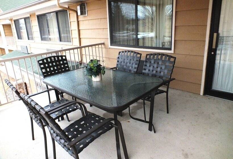 호텔 Americinn By Wyndham Okoboji