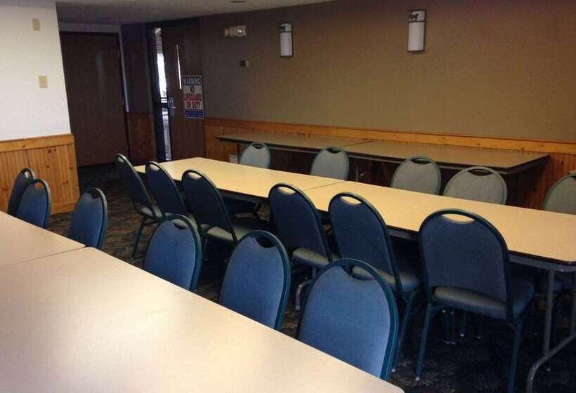 호텔 Americinn By Wyndham Stuart