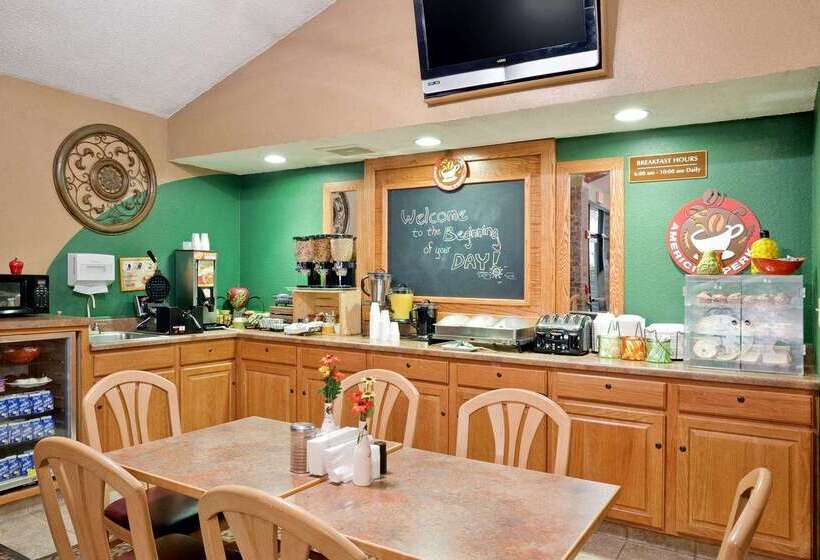 호텔 Americinn By Wyndham Stuart