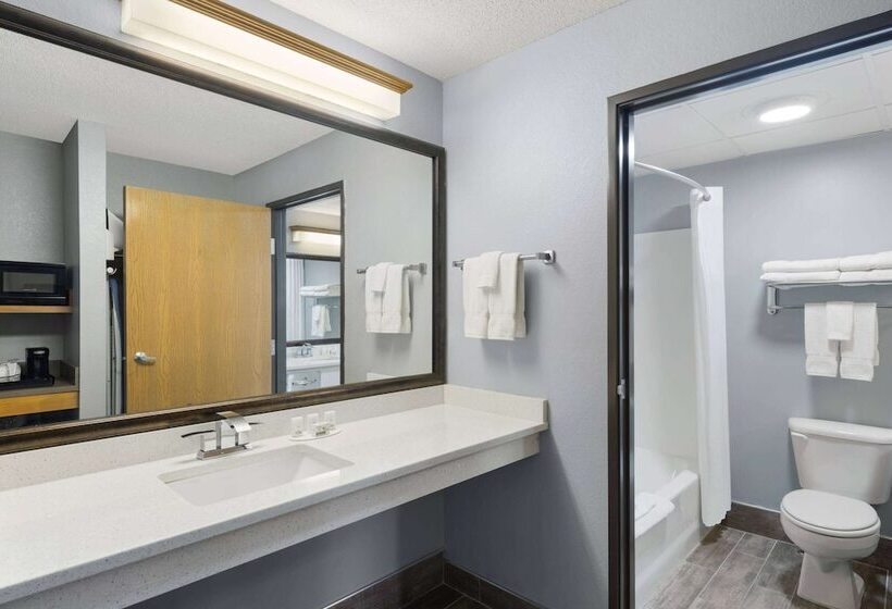 호텔 Americinn By Wyndham Stuart