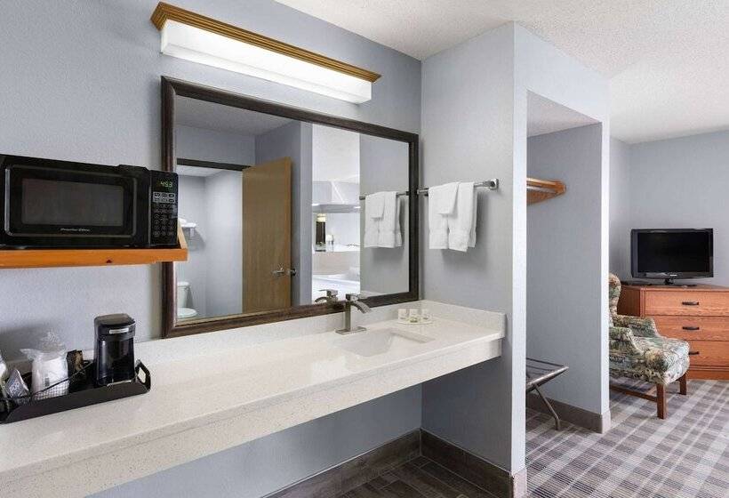 호텔 Americinn By Wyndham Stuart