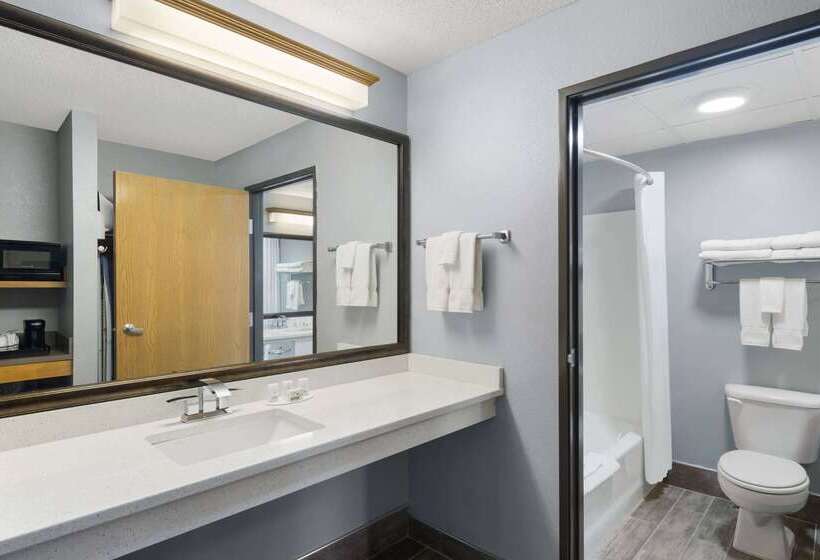 호텔 Americinn By Wyndham Stuart