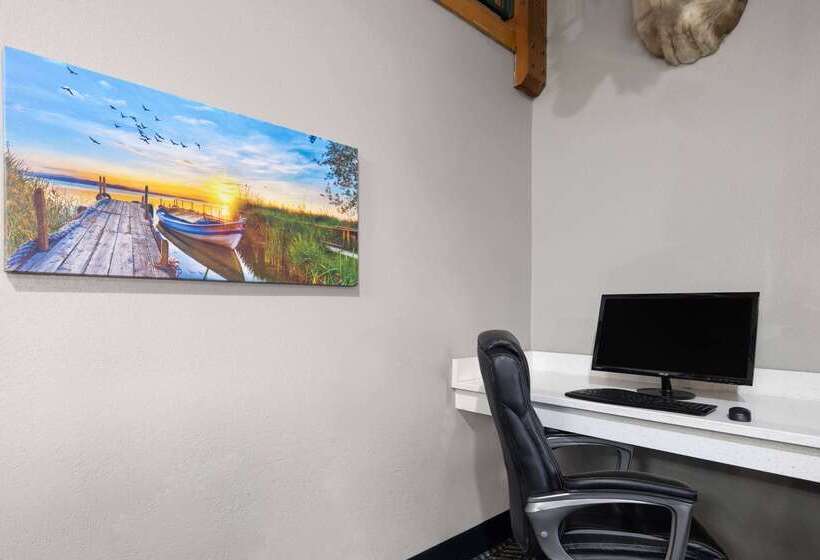 호텔 Americinn By Wyndham Stuart