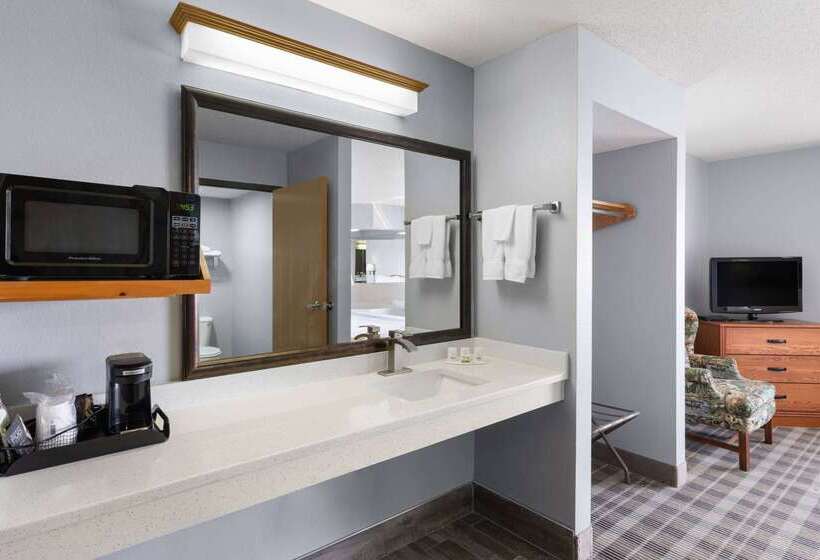 호텔 Americinn By Wyndham Stuart