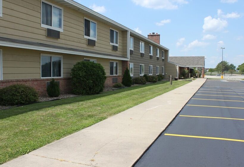 فندق Americinn By Wyndham West Burlington