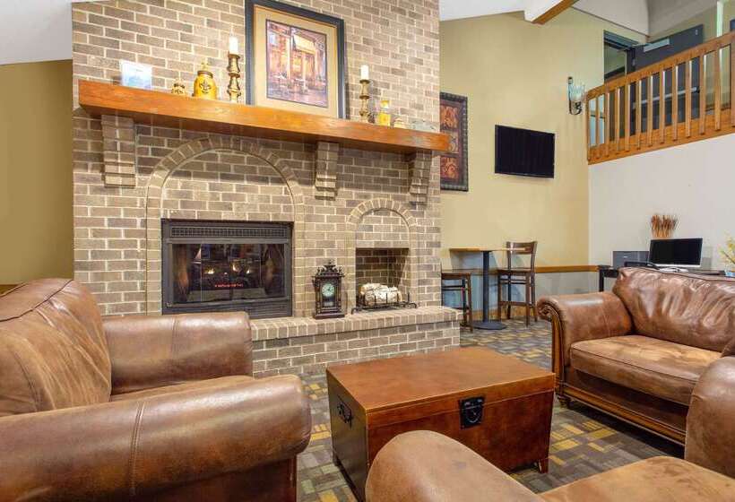 فندق Americinn By Wyndham West Salem