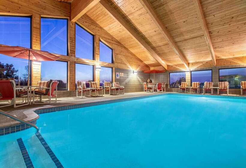 فندق Americinn By Wyndham West Salem