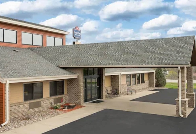 فندق Americinn By Wyndham West Salem