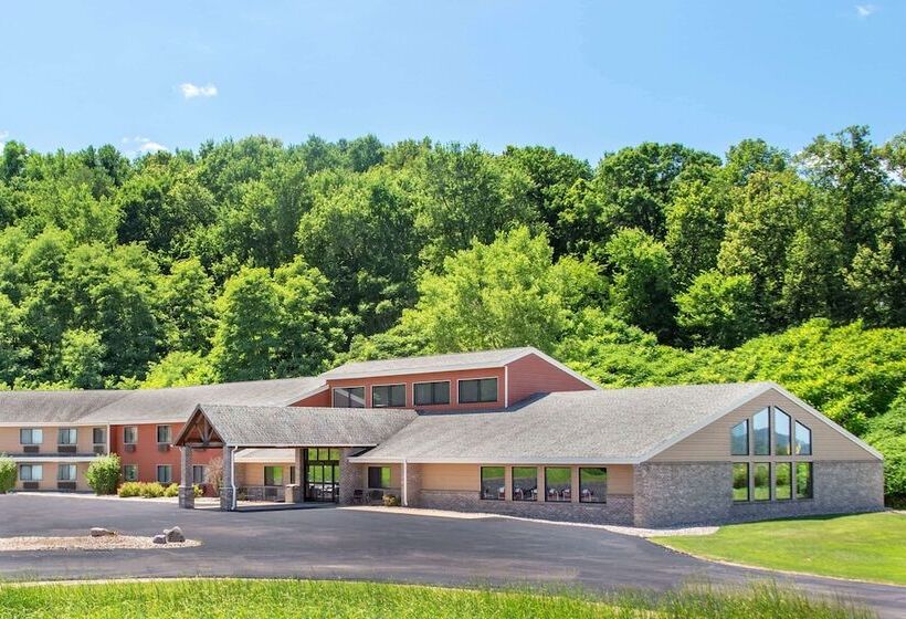 فندق Americinn By Wyndham West Salem