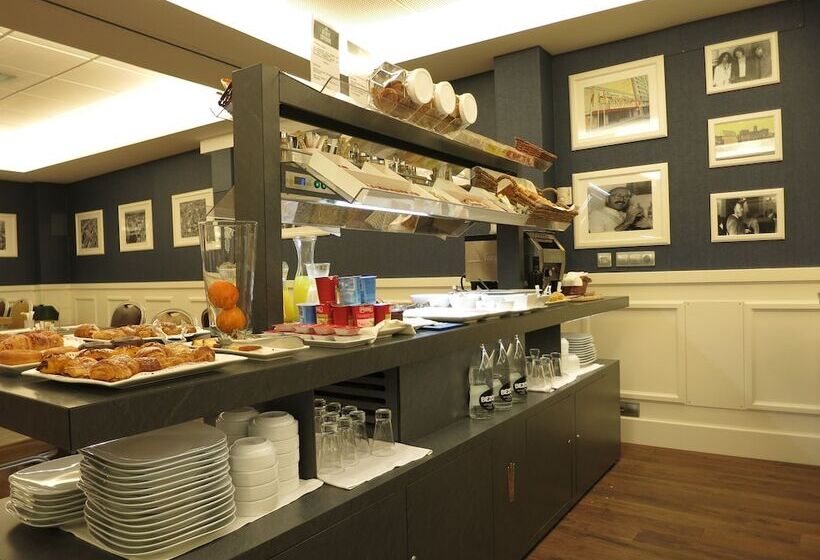 فندق Boutique Atrio