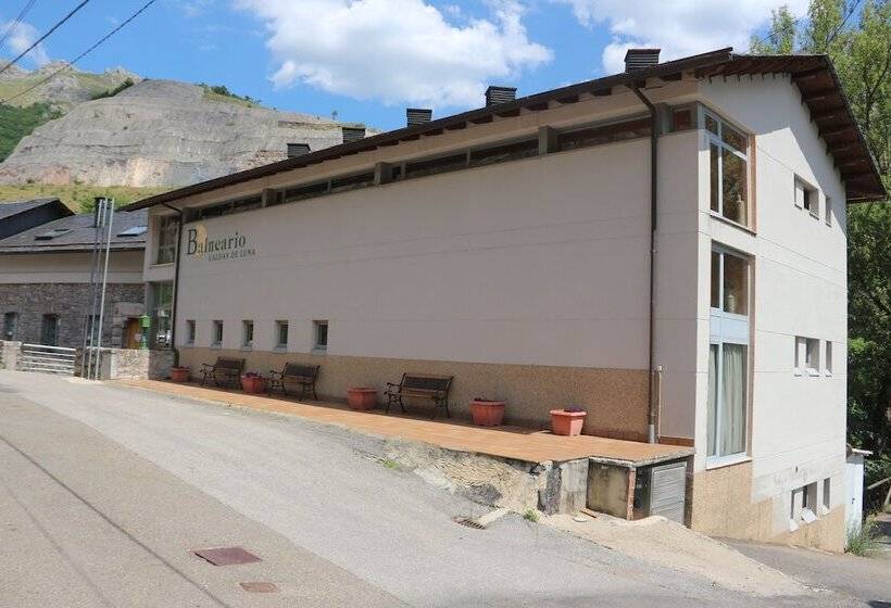 ホテル Balneario Caldas De Luna