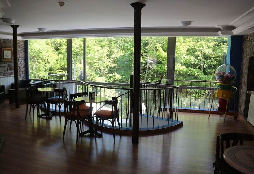 ホテル Balneario Caldas De Luna