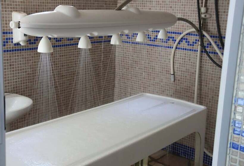 ホテル Balneario Caldas De Luna