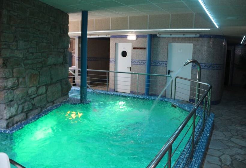 בית מלון כפרי Balneario Caldas De Luna