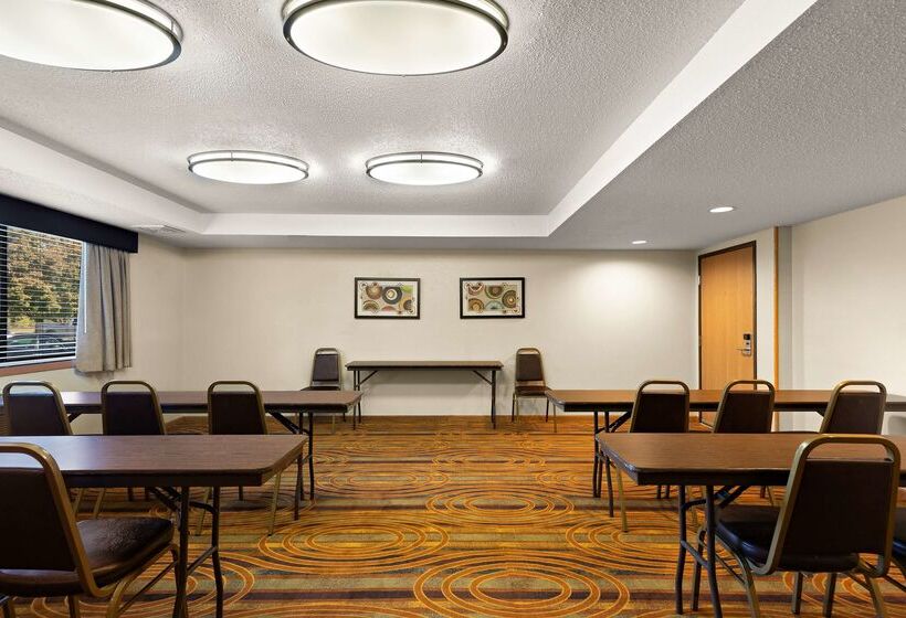 فندق Best Western Germantown Inn