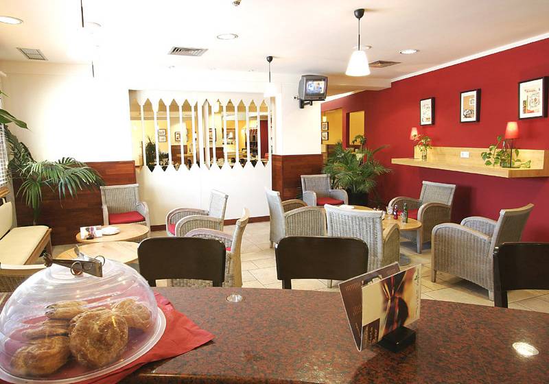 호텔 Travelodge Murcia