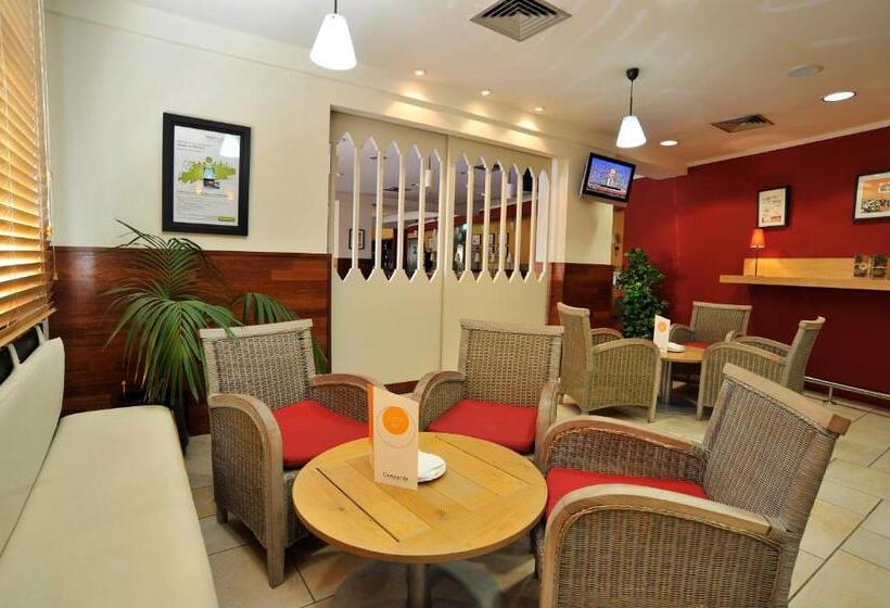 호텔 Travelodge Murcia