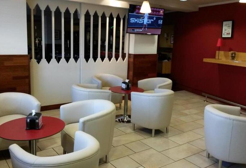 호텔 Travelodge Murcia