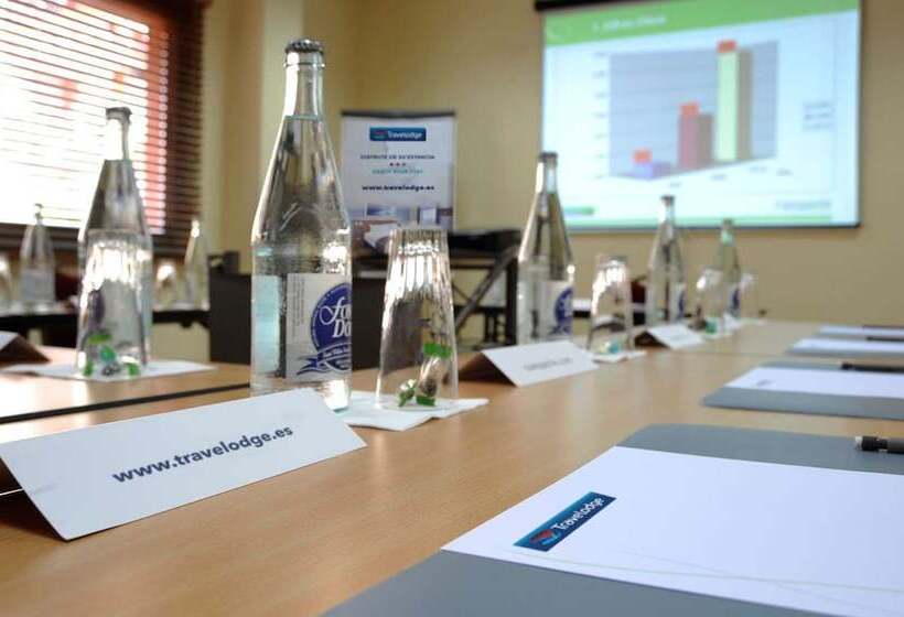 호텔 Travelodge Murcia