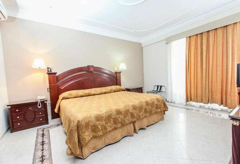 Отель Canciller