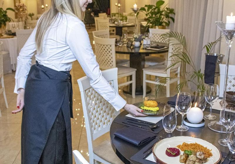 Отель Capital With Private Wellness