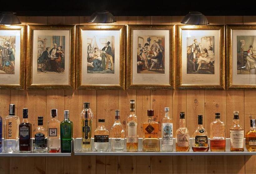 Отель Casa Camper Barcelona