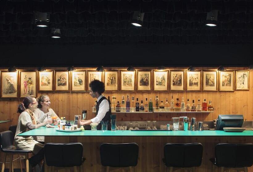 Отель Casa Camper Barcelona