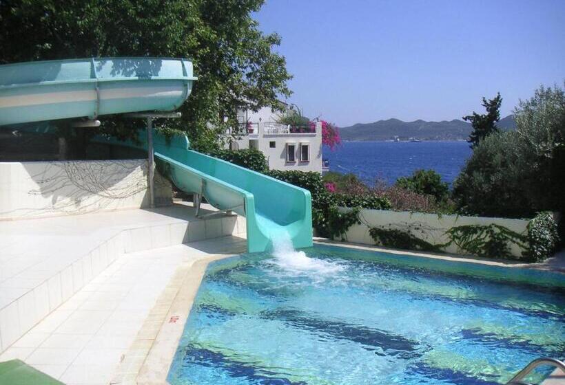 Отель Club Phellos