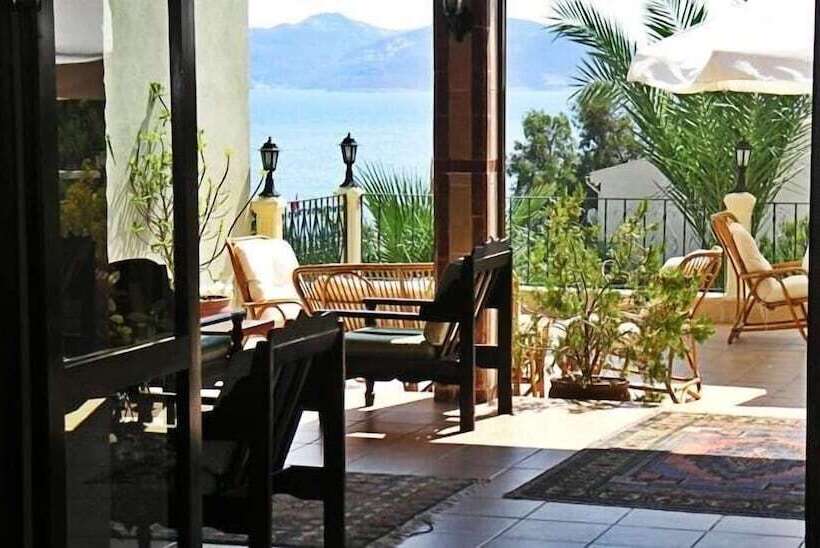 Отель Club Phellos