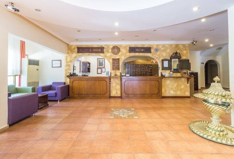 Отель Club Phellos